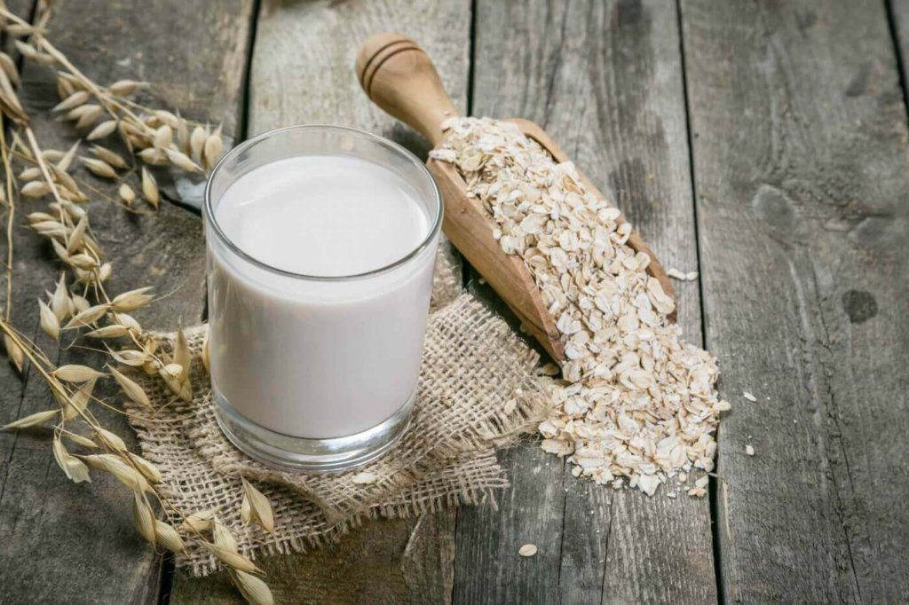 Benefits And Nutrients Of Oat Milk Vs. Almond Milk | MyWellnessSteps