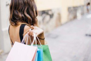 rewards shopping women treat